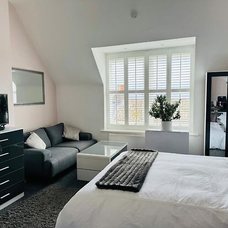 Penthouse Suite, Sea View, Close To Shops, Beach And Train St Leonards-on-Sea Exterior foto